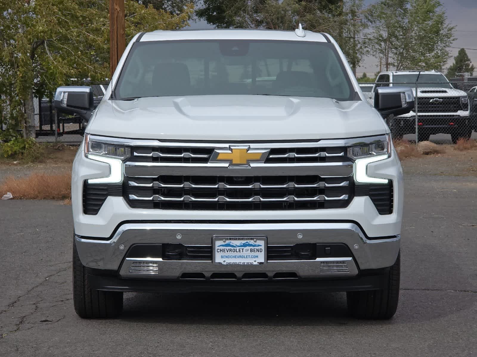 Thumbnail: 2026 Chevrolet Silverado 1500 - 10