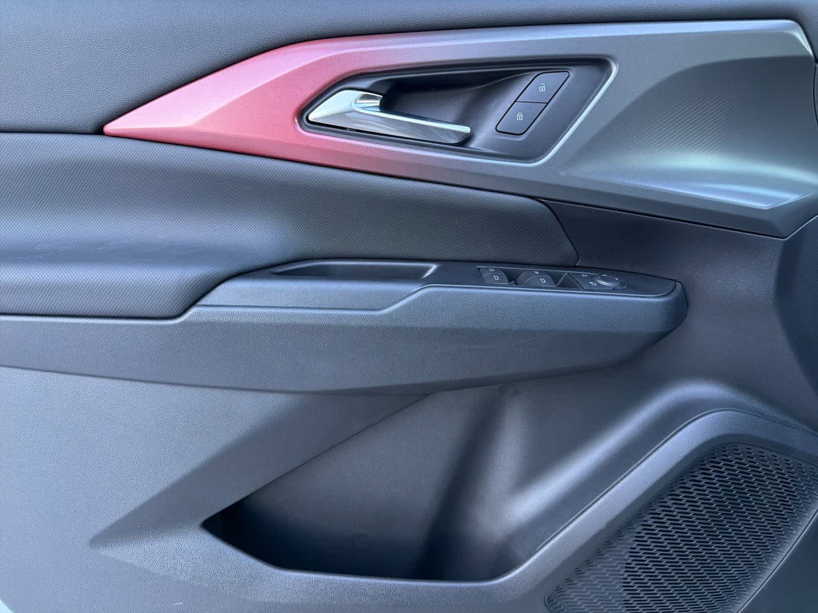 Thumbnail: 2026 Chevrolet Equinox - 12