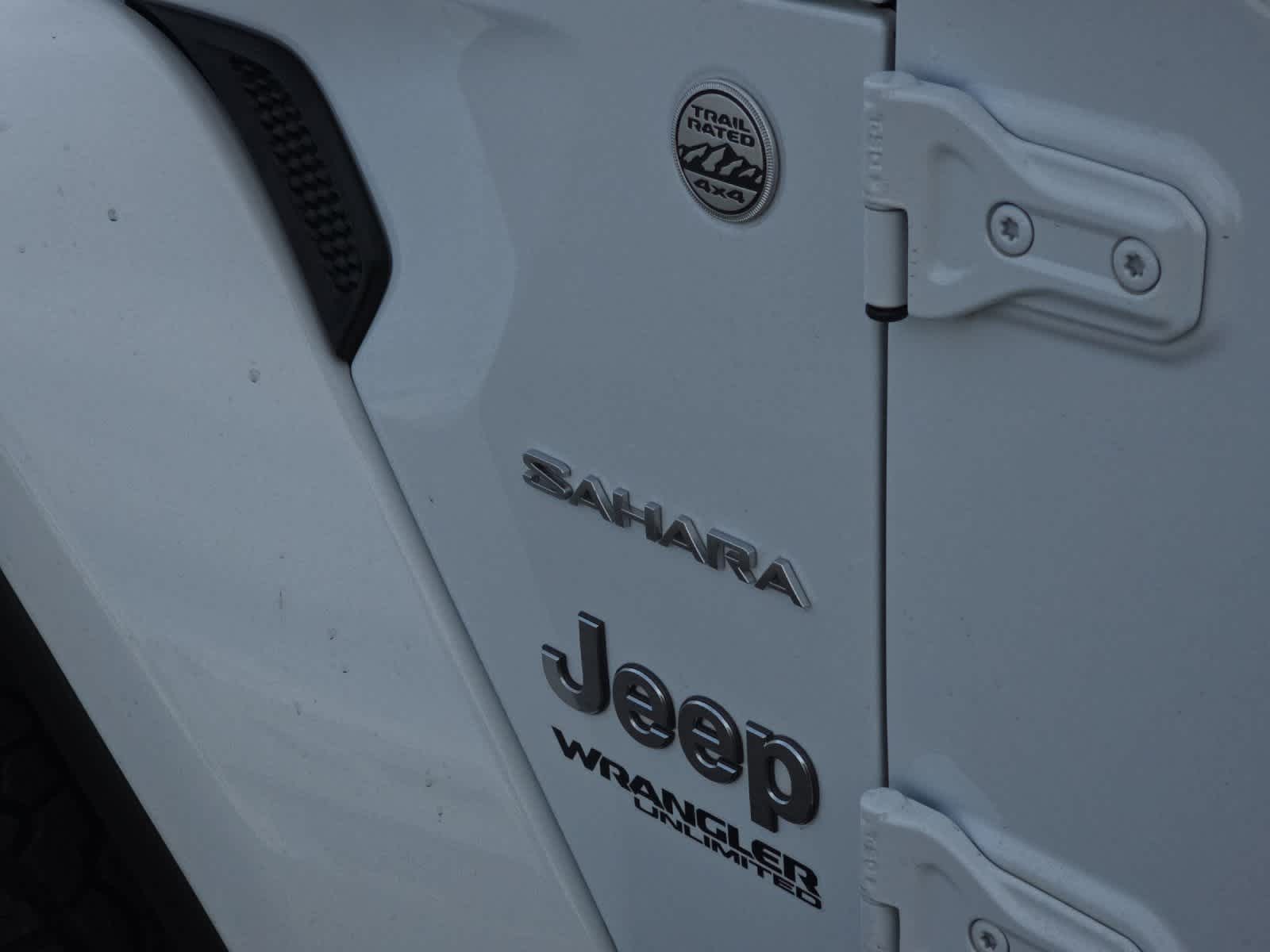 Thumbnail: 2022 Jeep Wrangler - 28