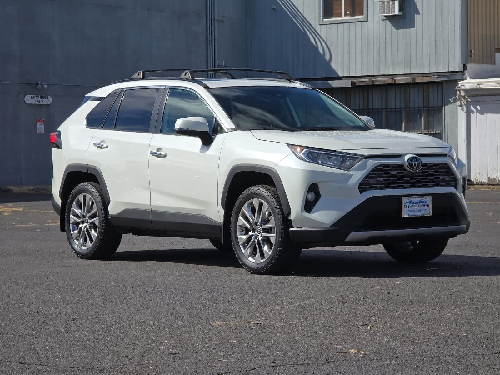 Thumbnail: 2021 Toyota RAV4 - 9