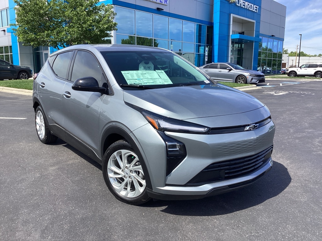 2027 Chevrolet Bolt EV LT Auto's photo