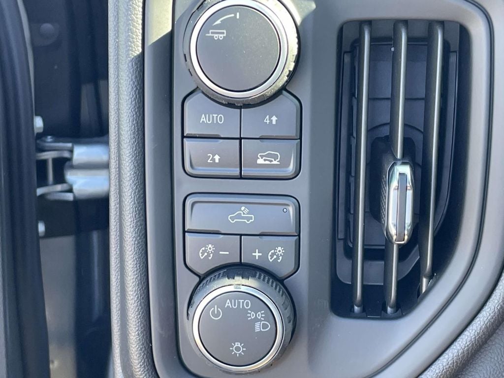2026 Chevrolet Silverado 1500 Custom - Photo 27