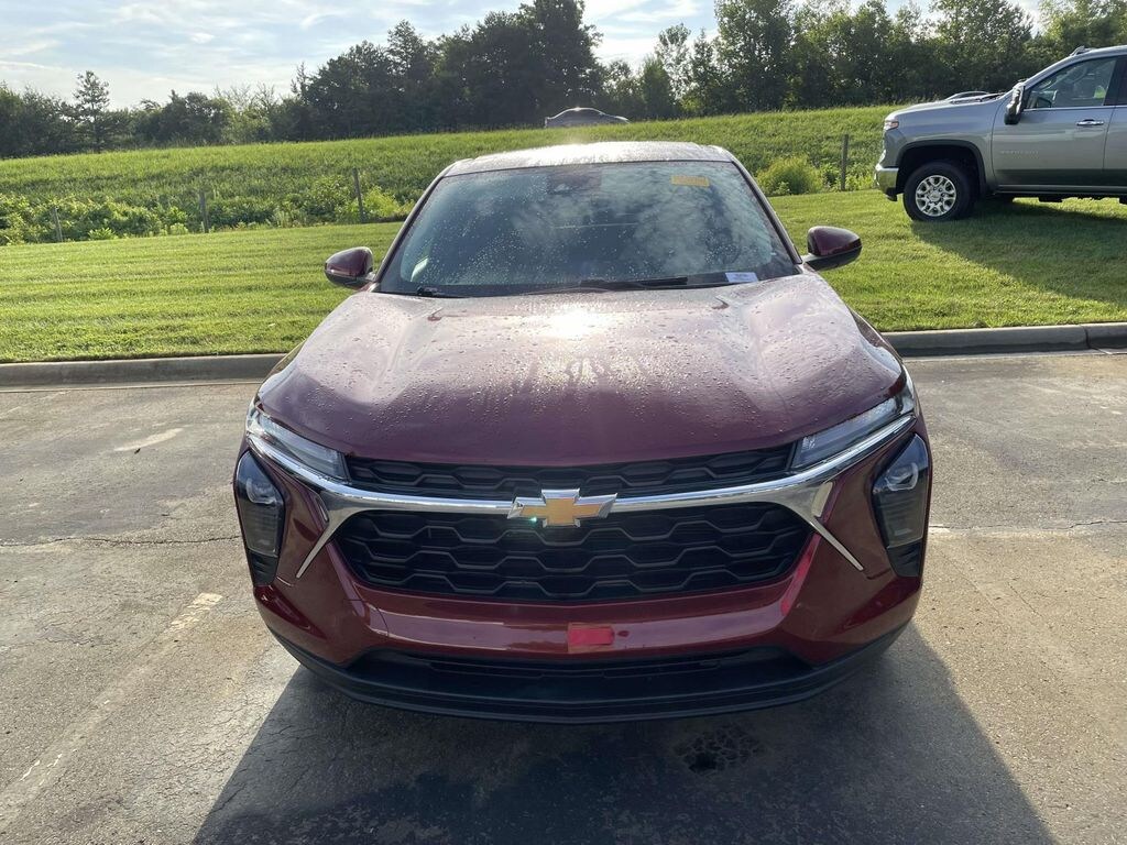 Used 2024 Chevrolet Trax LS SUV