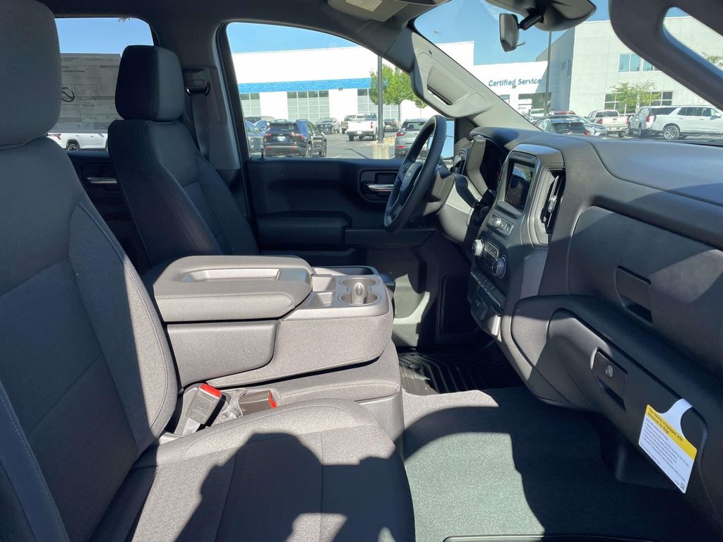 2026 Chevrolet Silverado 1500 Custom - Photo 8