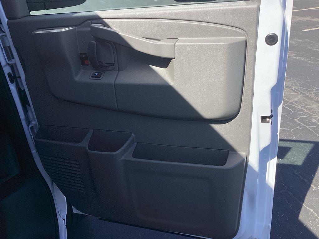 2026 Chevrolet Express Cargo Work Van - Photo 21