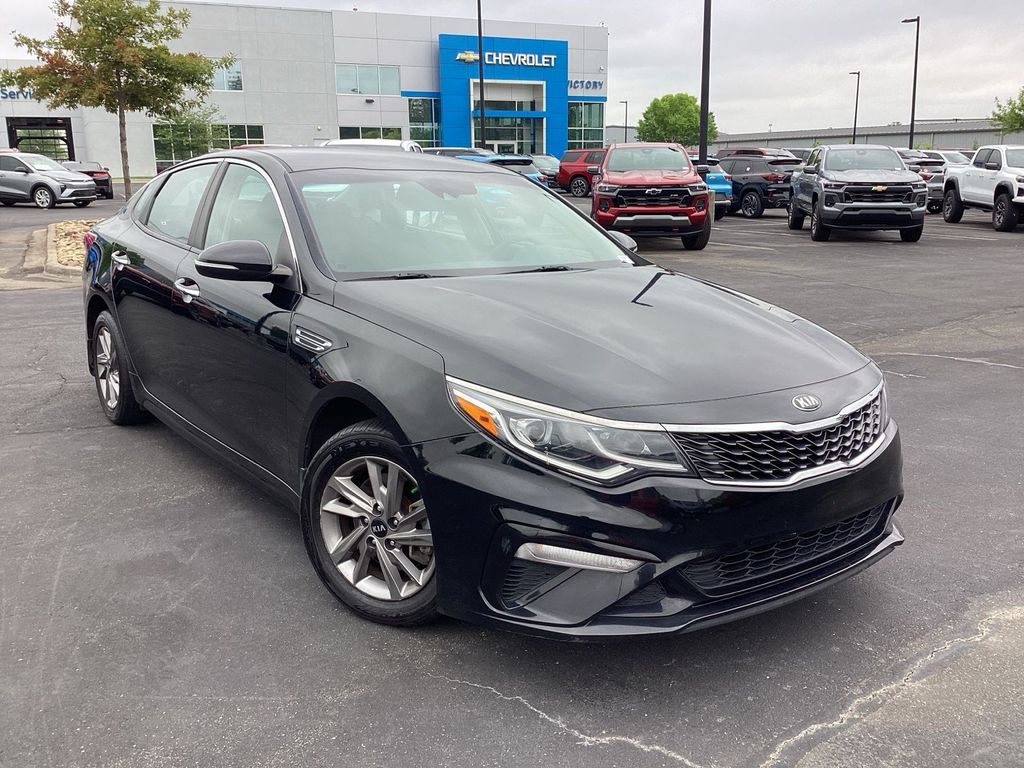 2020 Kia Optima LX AT's photo