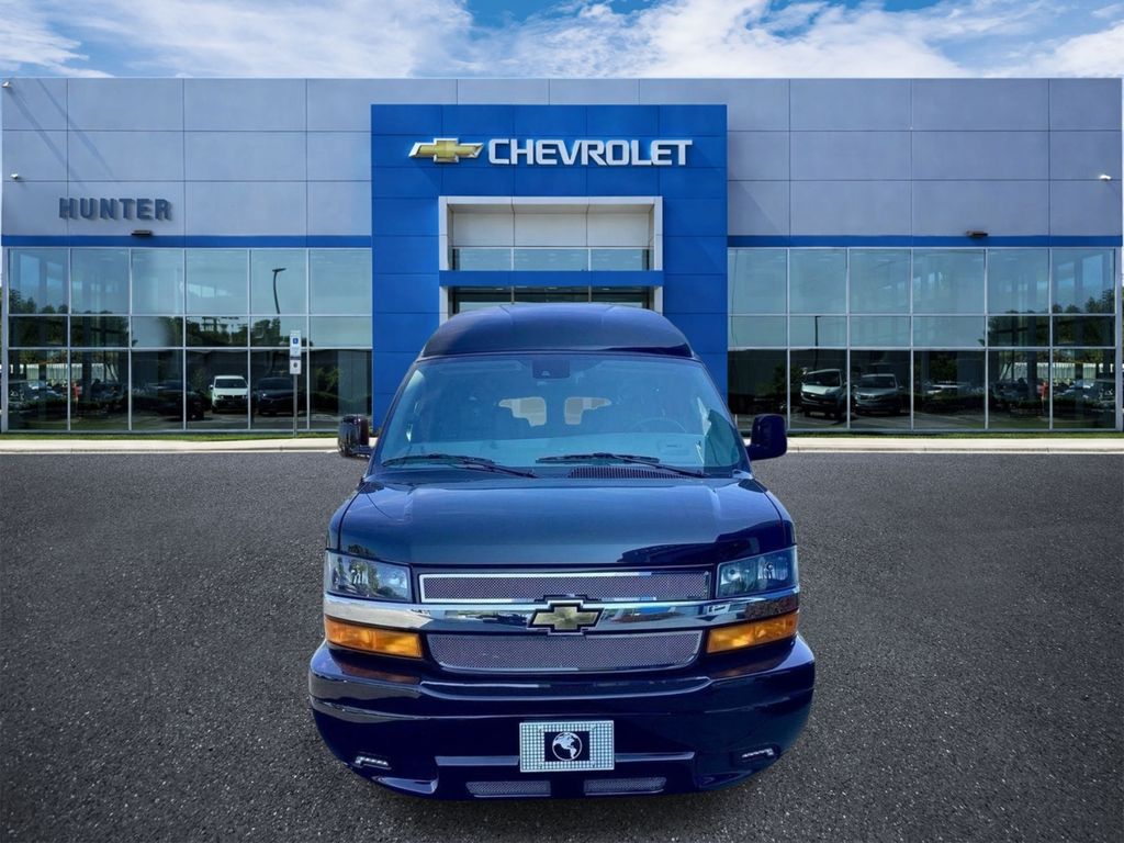 2025 Chevrolet Express Cargo Work Van - Photo 6
