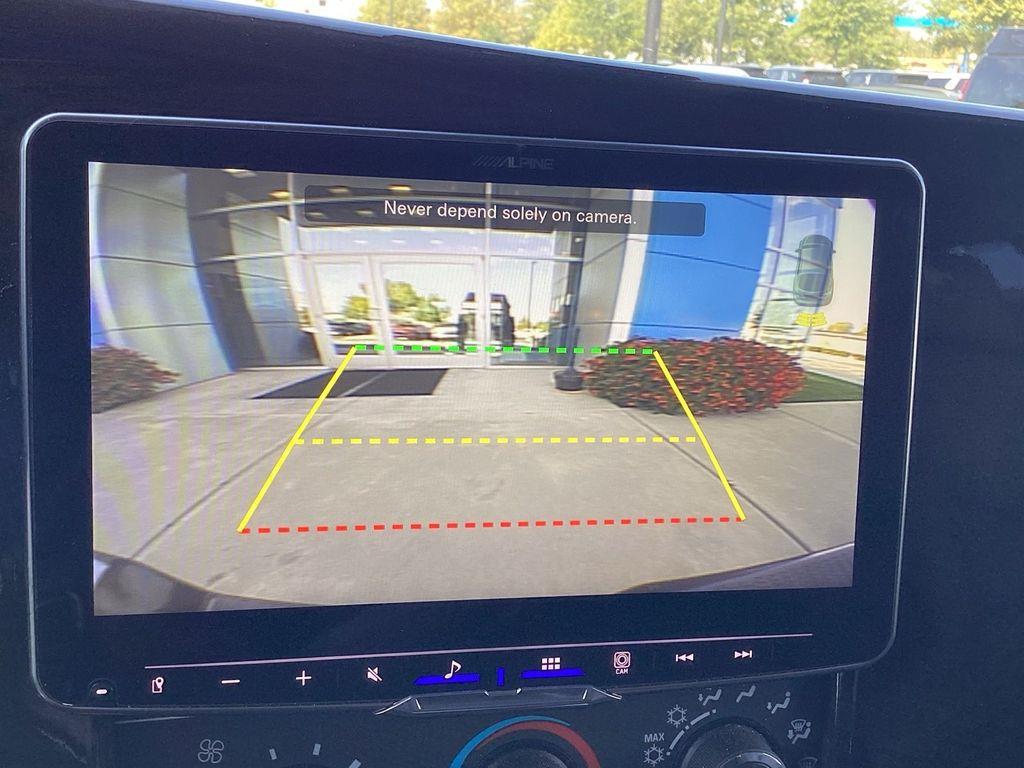 2025 Chevrolet Express Cargo Work Van - Photo 18