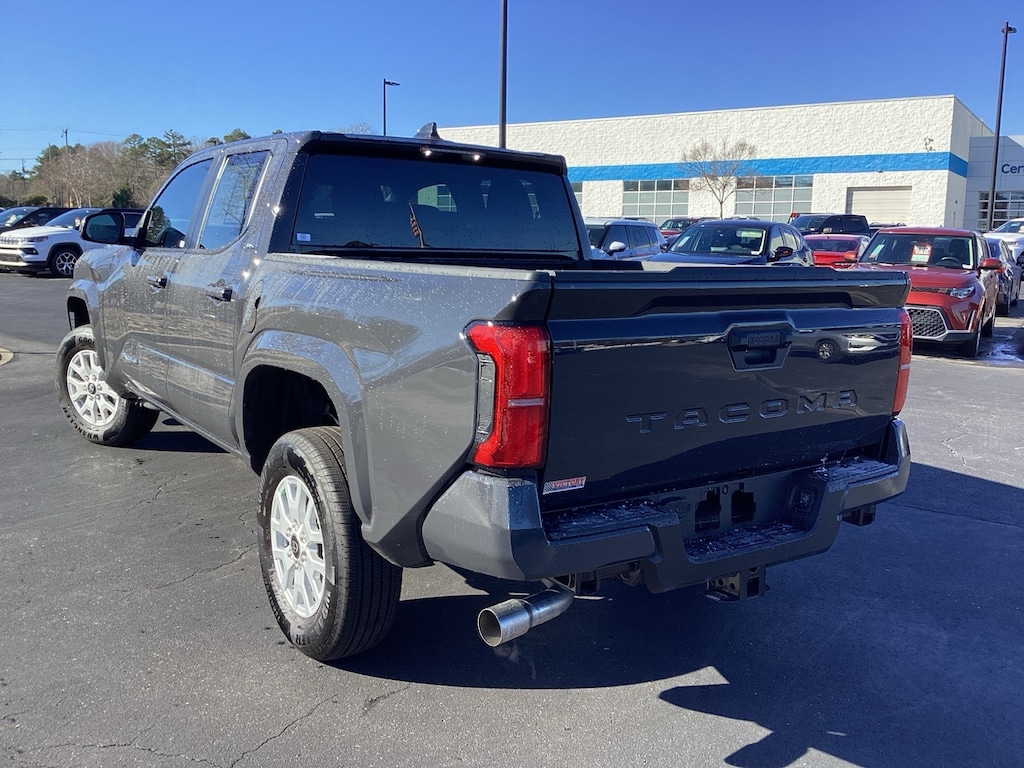 Used 2025 Toyota Tacoma SR5 Truck