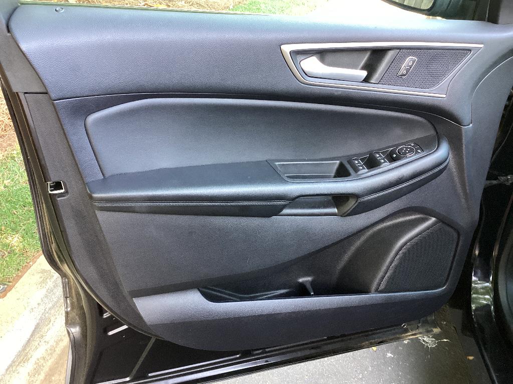 2022 Ford Edge SEL - Photo 21