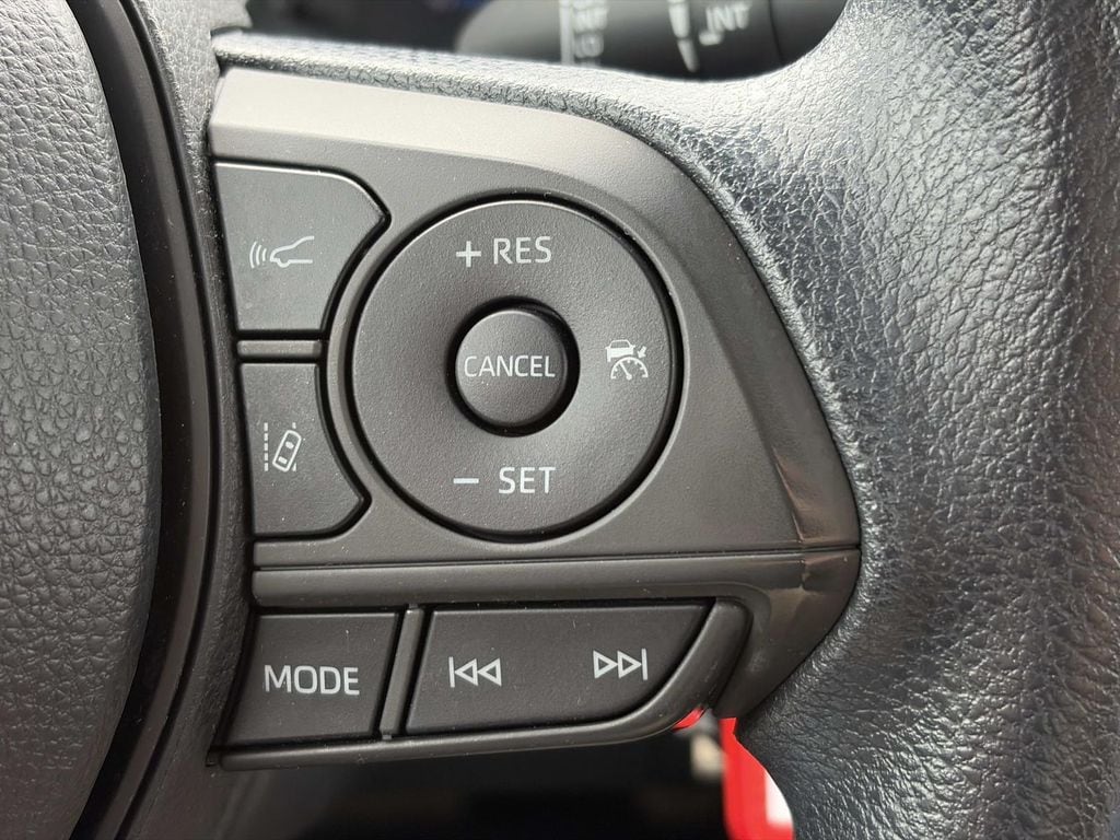 2020 Toyota Corolla LE - Photo 19