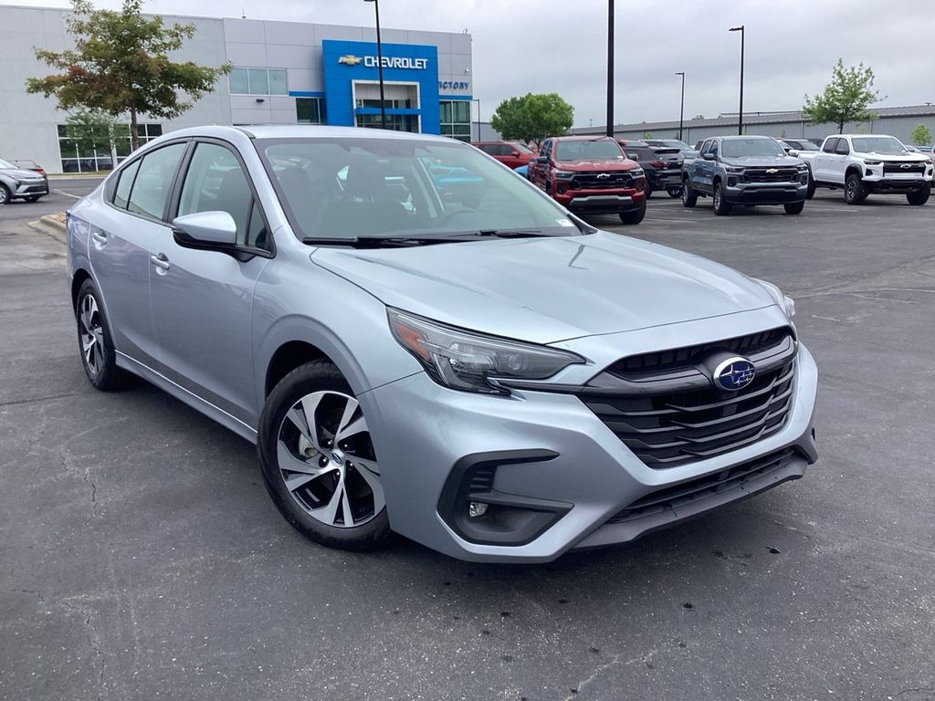 2025 Subaru Legacy Premium's photo