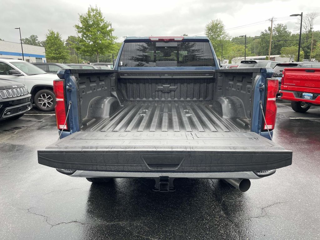 2025 Chevrolet Silverado 2500HD LTZ - Photo 13