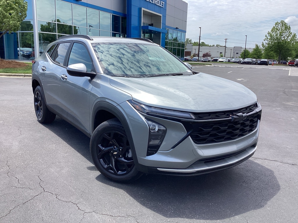 2025 Chevrolet Trax SUV 