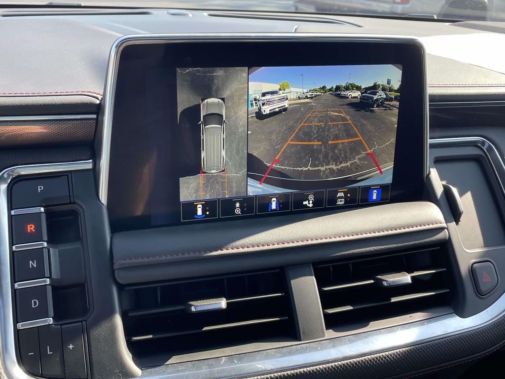 2024 Chevrolet Suburban RST - Photo 26