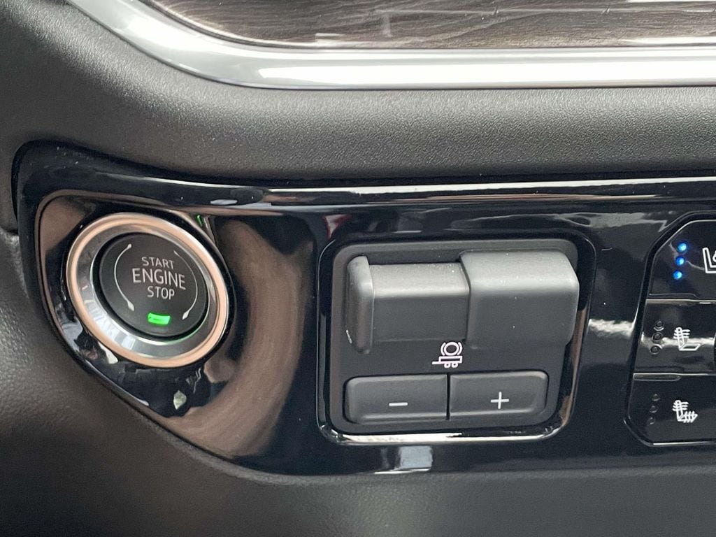 2025 Chevrolet Silverado 2500HD LTZ - Photo 27