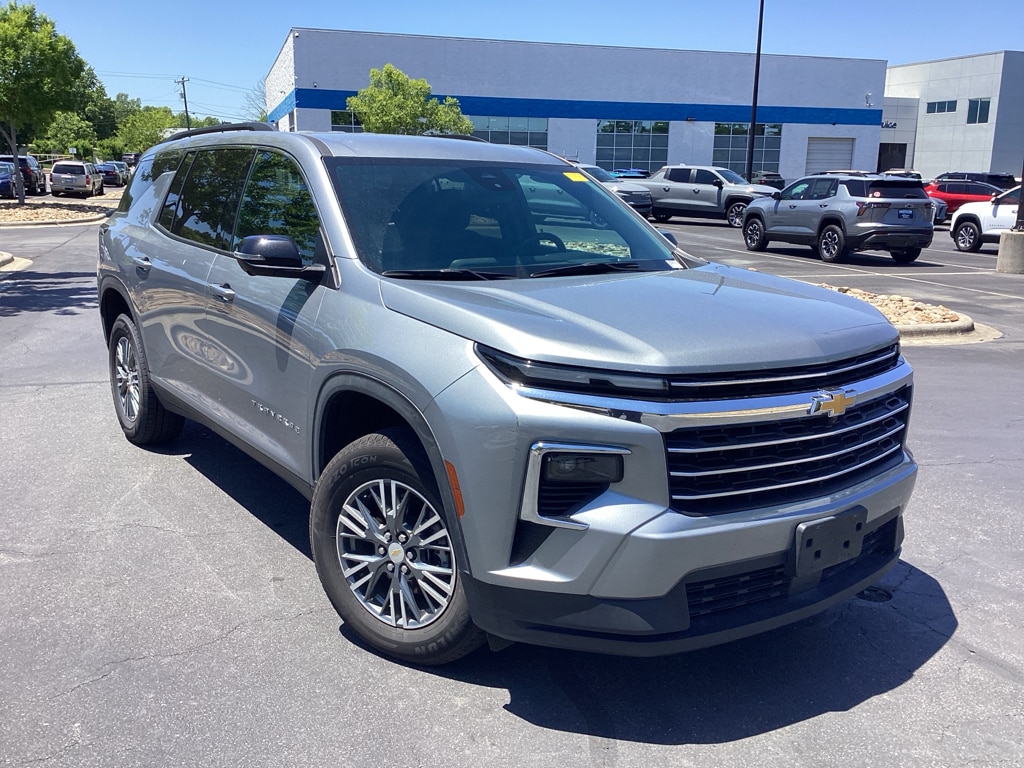 2024 Chevrolet Traverse SUV 