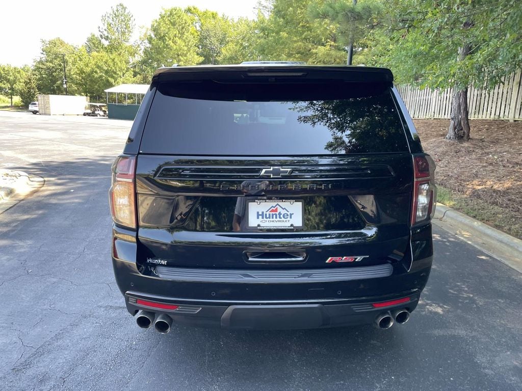 2024 Chevrolet Suburban RST - Photo 5