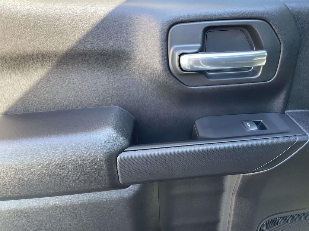 2026 Chevrolet Silverado 1500 Custom - Photo 14