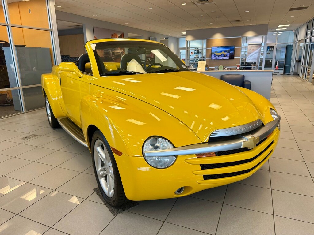 Used 2004 Chevrolet SSR Base Truck