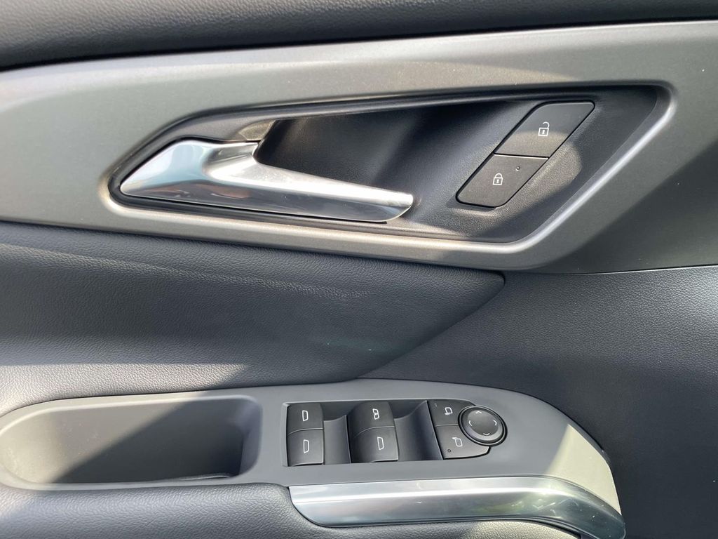 2026 Chevrolet Traverse LT - Photo 19