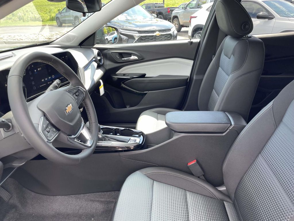 2026 Chevrolet Trax LT - Photo 20