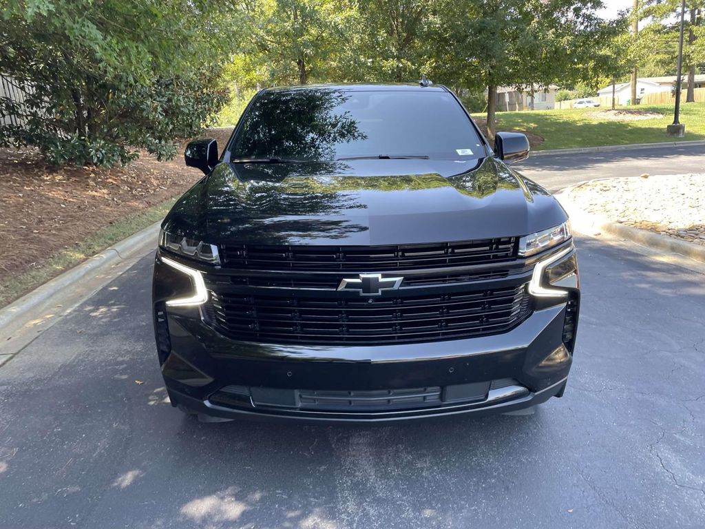 2024 Chevrolet Suburban RST - Photo 2