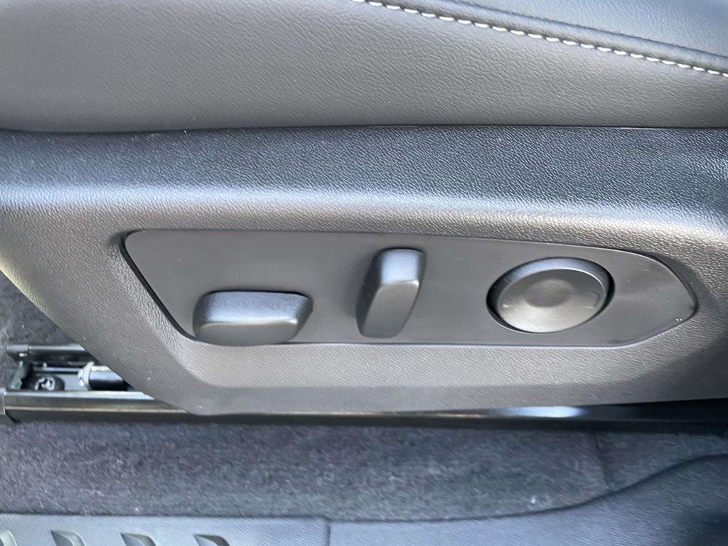 2026 Chevrolet Colorado LT - Photo 18