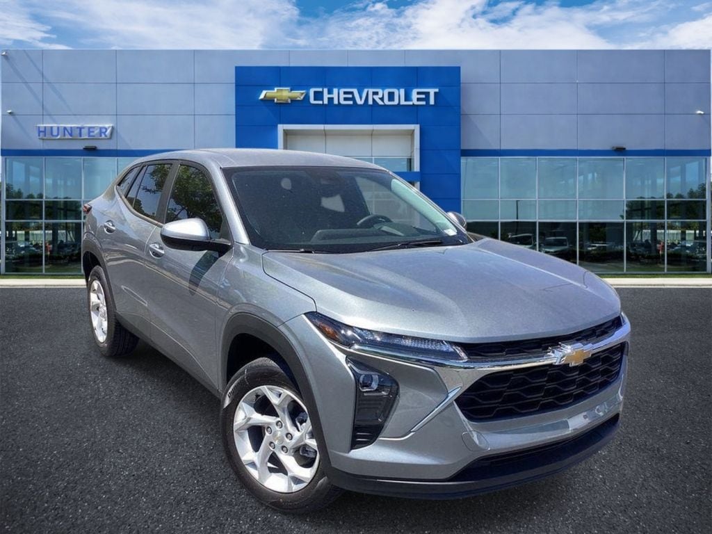 2026 Chevrolet Trax LS's photo