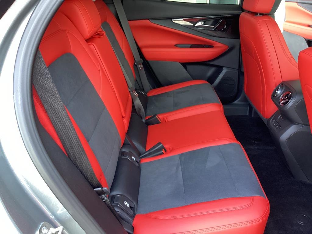 2026 Chevrolet Blazer EV RS - Photo 19