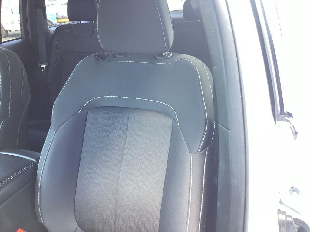 2025 Jeep Grand Cherokee Laredo - Photo 11