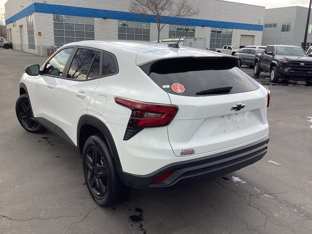 Used 2025 Chevrolet Trax LS SUV