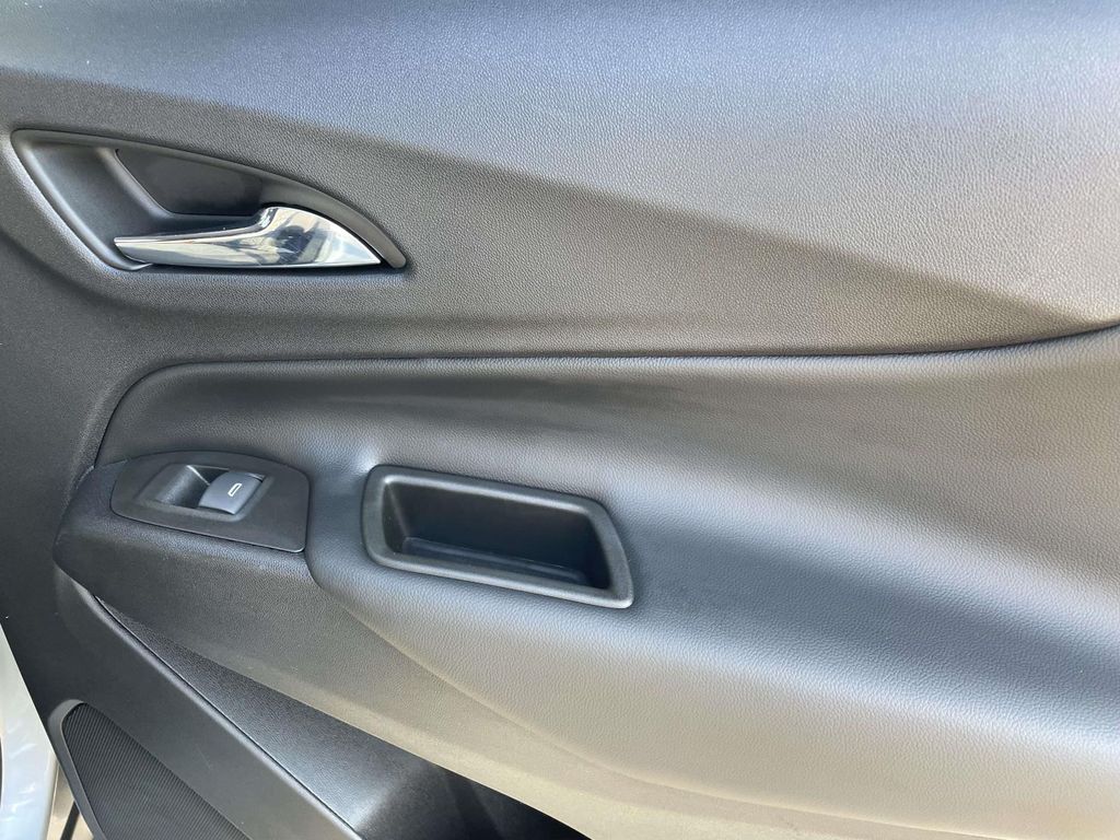 2023 Chevrolet Equinox LT - Photo 9