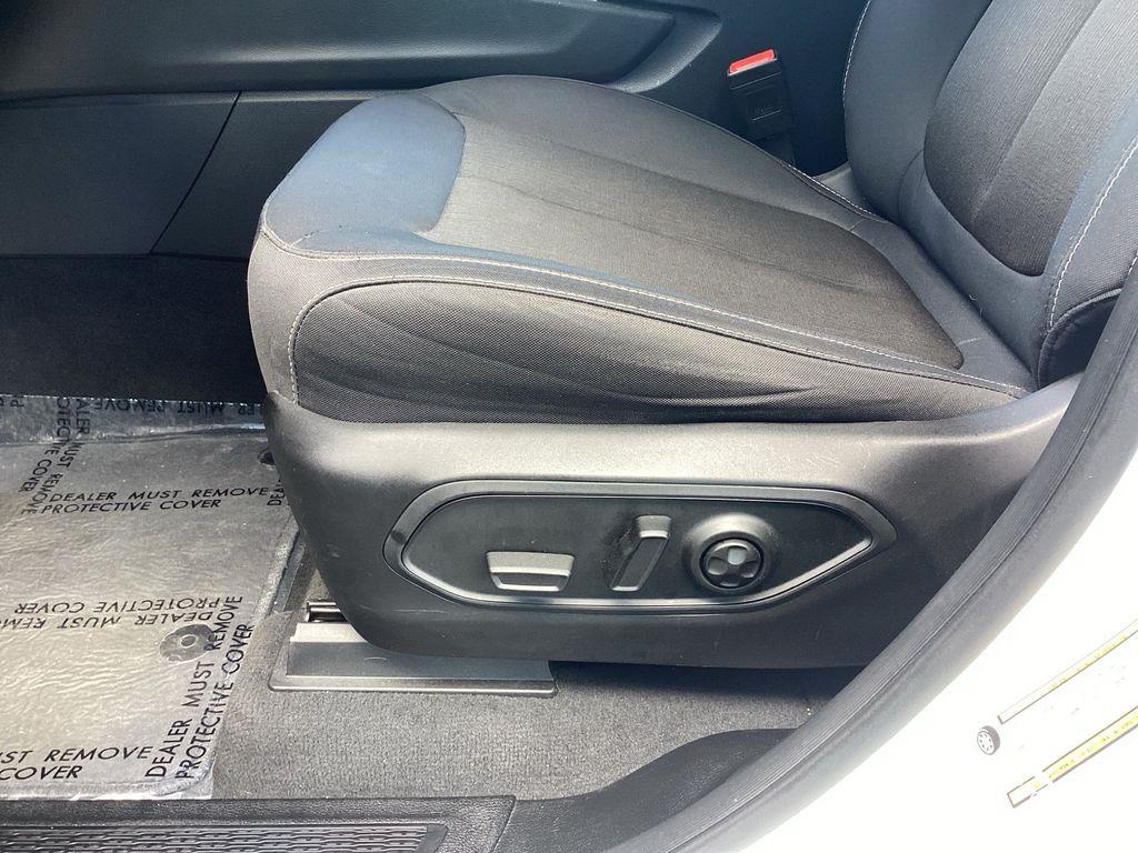 2025 Jeep Grand Cherokee Laredo - Photo 12