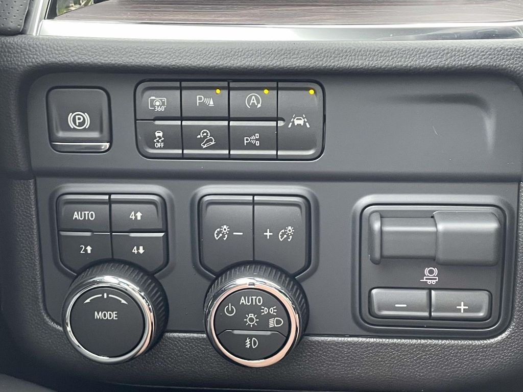 2026 Chevrolet Tahoe Premier - Photo 30