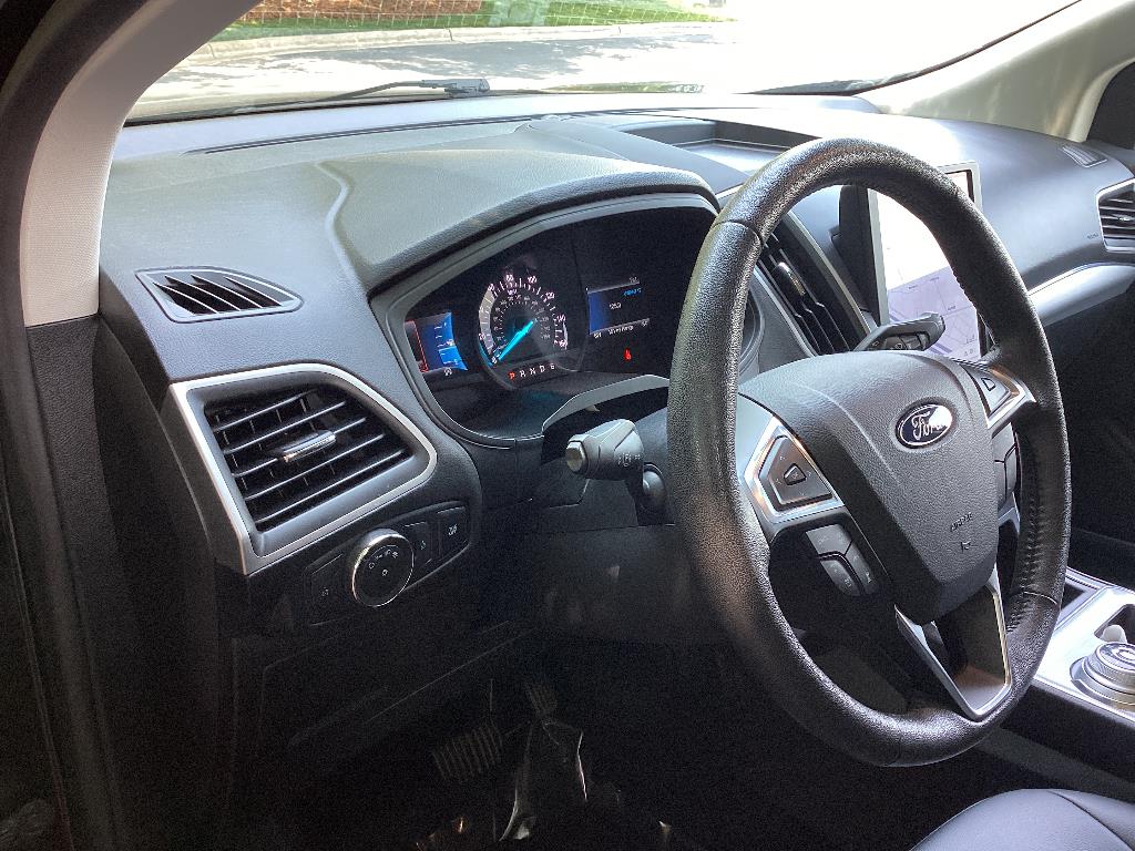 2022 Ford Edge SEL - Photo 9