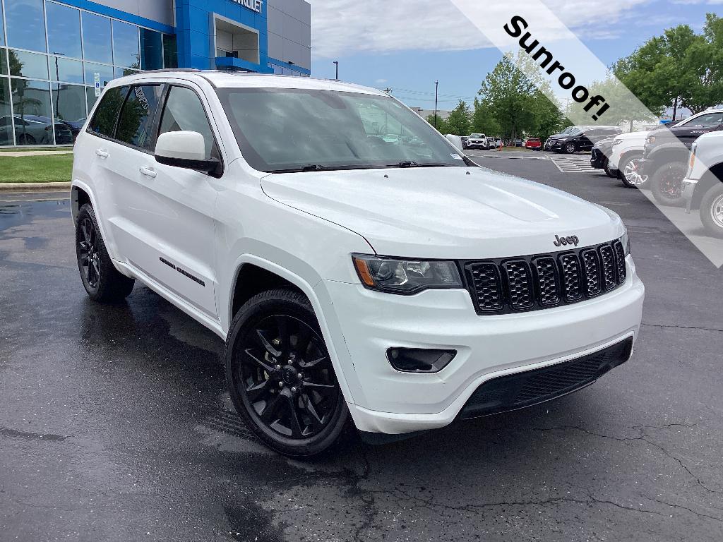 2019 Jeep Grand Cherokee Altitude's photo