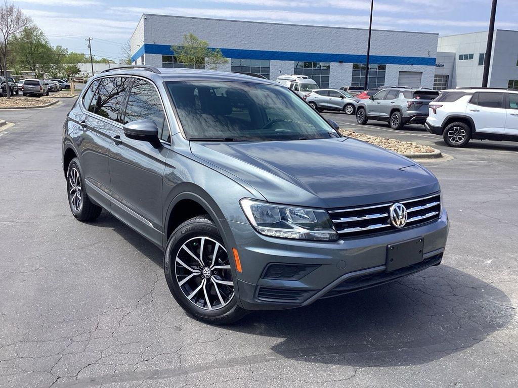 2021 Volkswagen Tiguan 2.0T SE 4Motion's photo