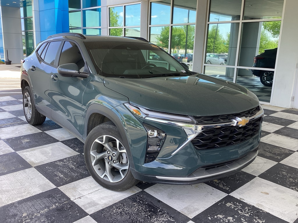 2025 Chevrolet Trax LT's photo
