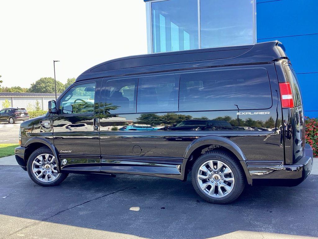 2025 Chevrolet Express Cargo Work Van - Photo 8