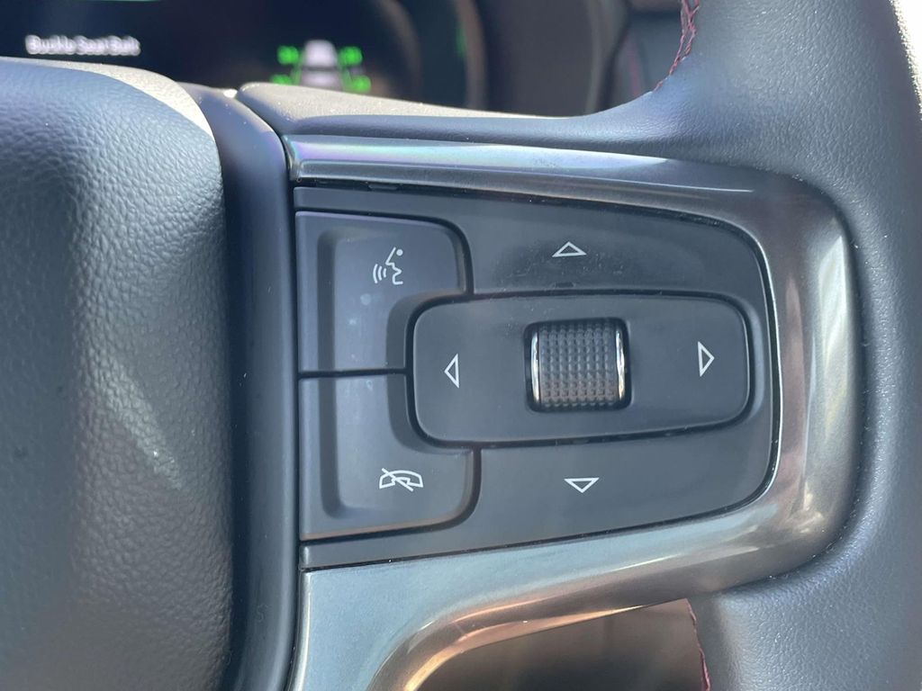 2024 Chevrolet Suburban RST - Photo 32