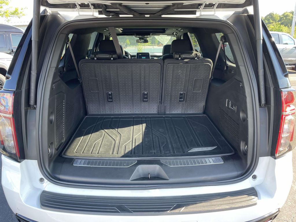 2024 Chevrolet Suburban RST - Photo 13