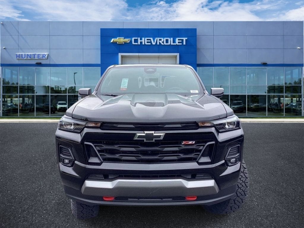 2025 Chevrolet Colorado Z71 - Photo 4