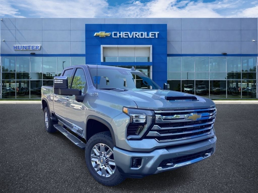 2026 Chevrolet Silverado HD High Country 4WD Crew Cab Long Box SRW's photo