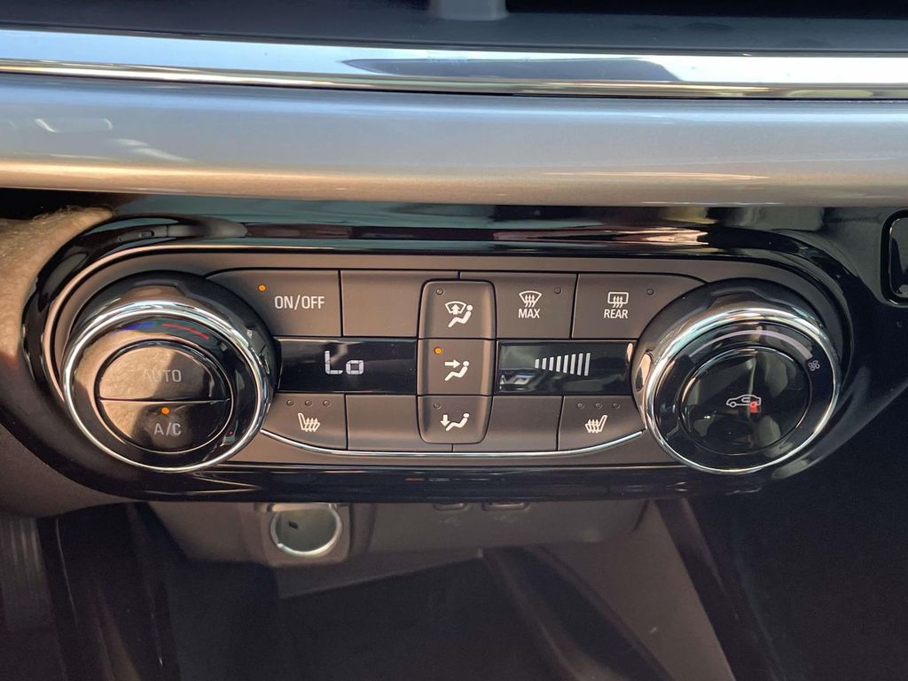 2026 Chevrolet Trax LT - Photo 24