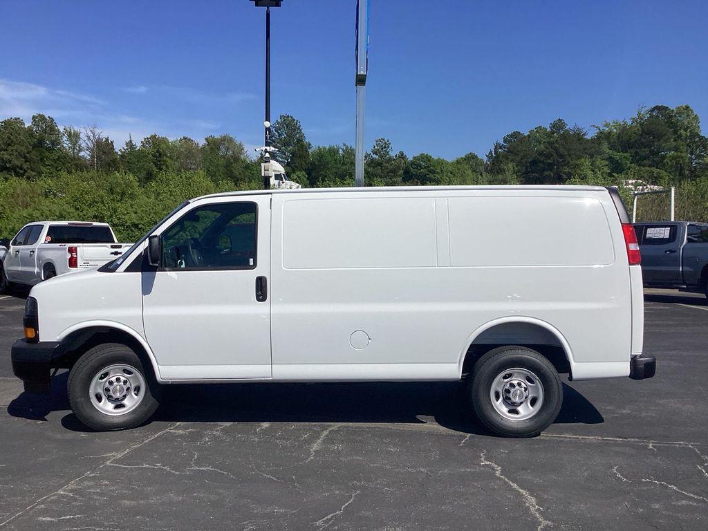 2026 Chevrolet Express Cargo Work Van - Photo 7