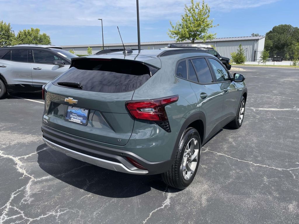 2026 Chevrolet Trax LT - Photo 6