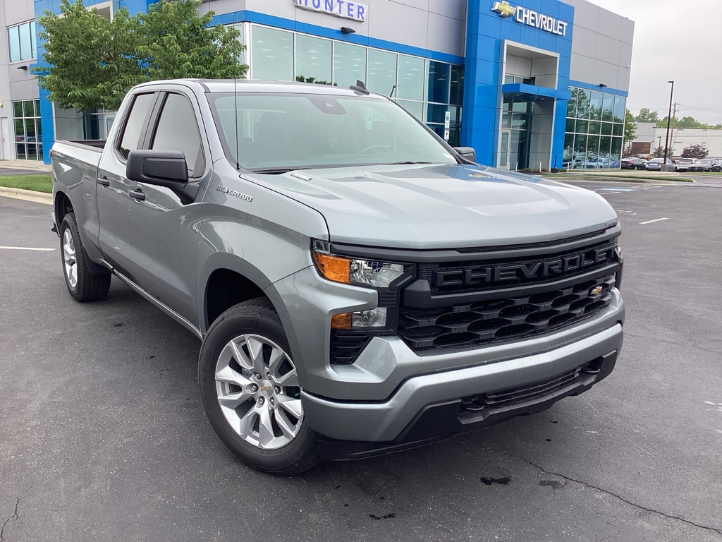 2026 Chevrolet Silverado 1500 Custom Double Cab Std Box's photo
