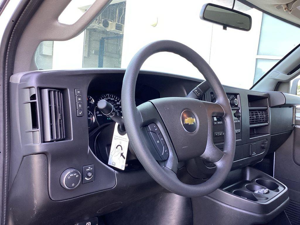 2026 Chevrolet Express Cargo Work Van - Photo 10