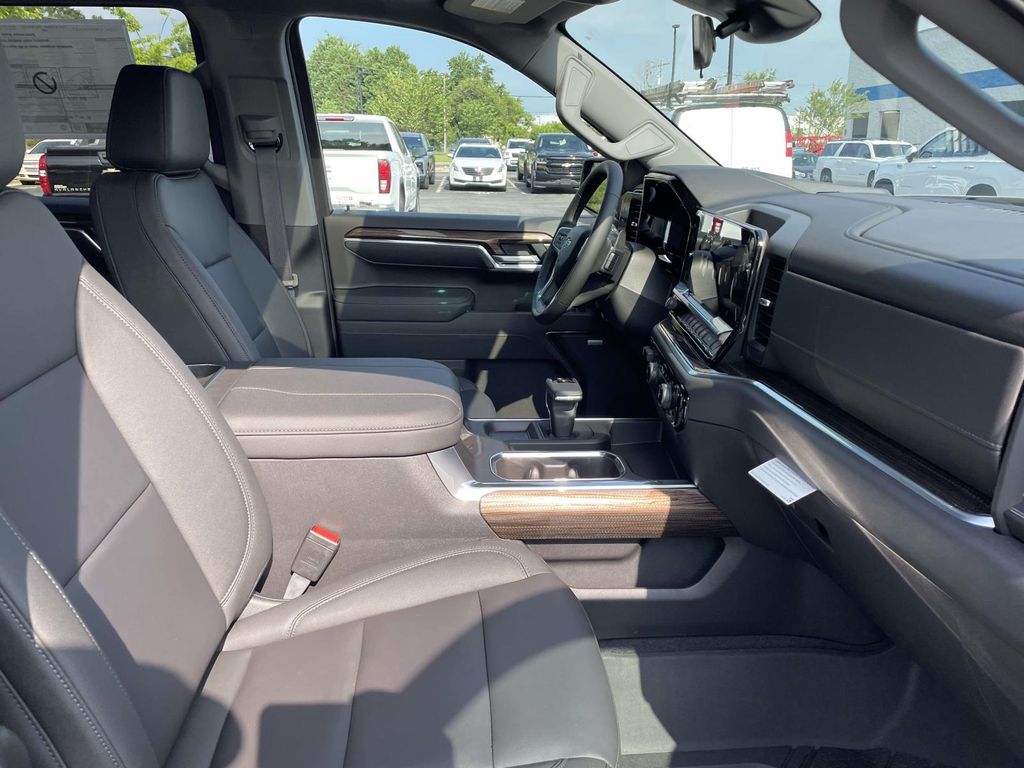 2026 Chevrolet Silverado 1500 RST - Photo 8